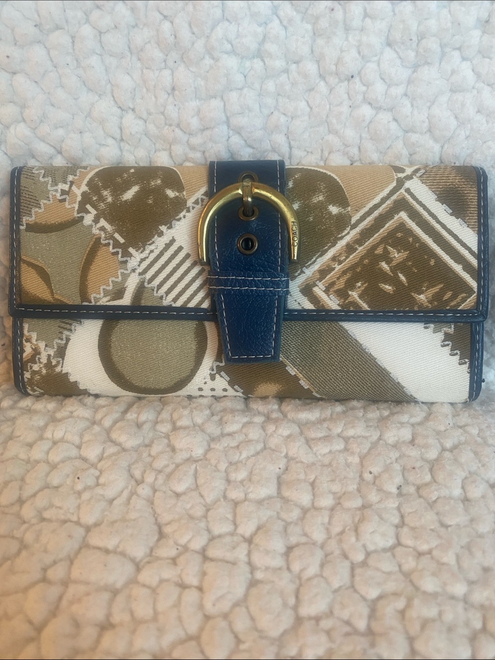 VTG Coach Blue Trim Signature Pattern Wallet in Tan, Cream, White
